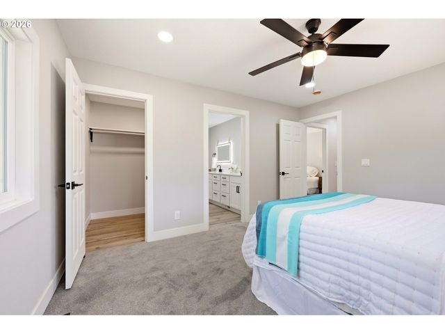 867 Sw LIBERTY BELL Dr, Beaverton, OR 97006