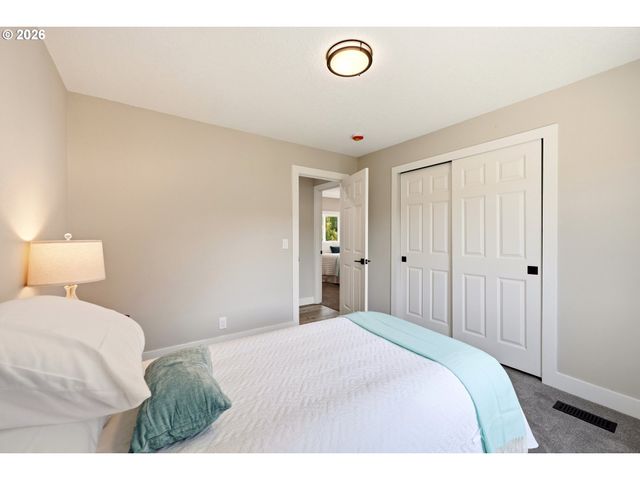 867 Sw LIBERTY BELL Dr, Beaverton, OR 97006