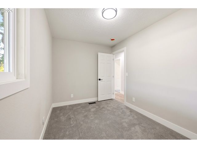 867 Sw LIBERTY BELL Dr, Beaverton, OR 97006