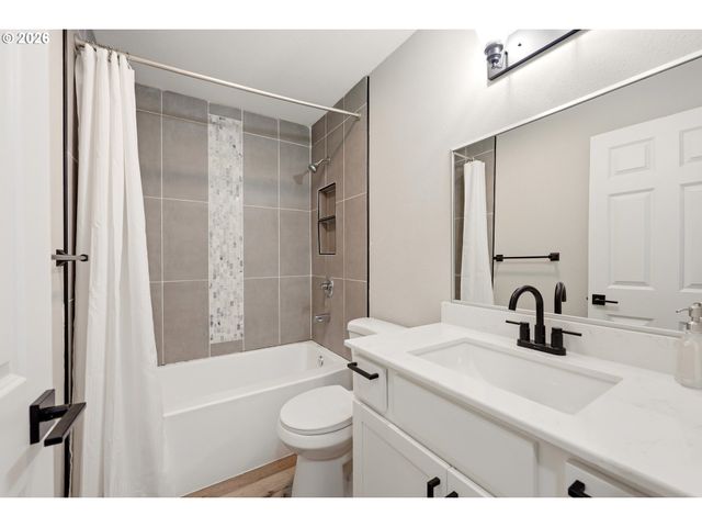 867 Sw LIBERTY BELL Dr, Beaverton, OR 97006