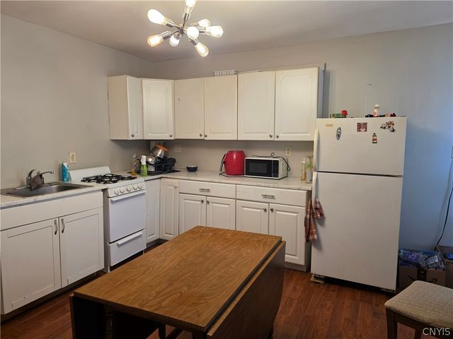1002 Park Avenue, Utica, NY 13501