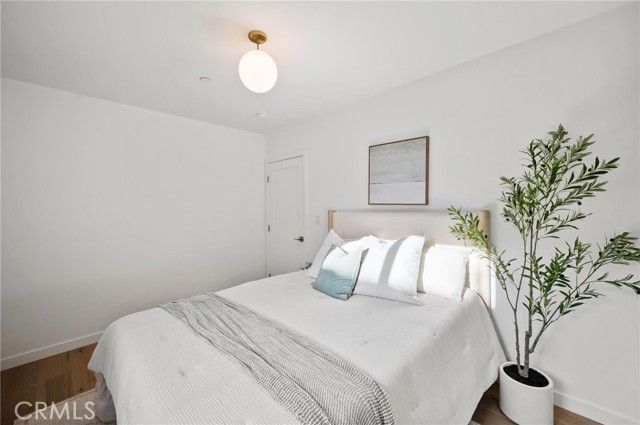 14328 Emelita Street, Sherman Oaks, CA 91401