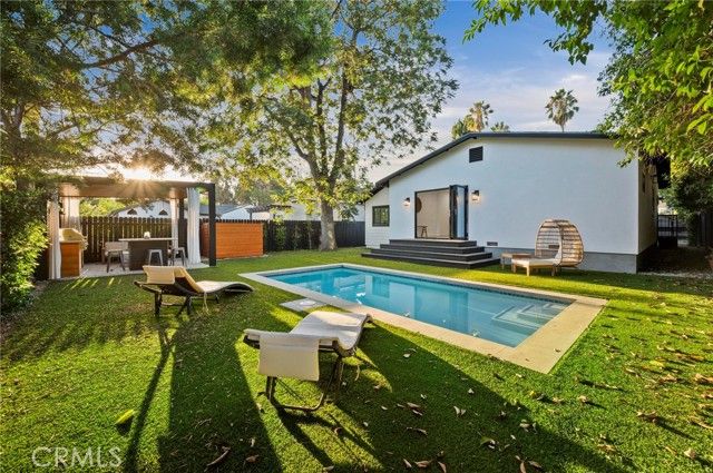 14328 Emelita Street, Sherman Oaks, CA 91401