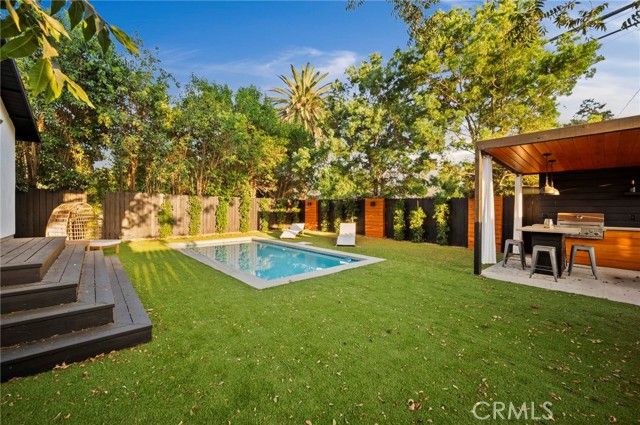 14328 Emelita Street, Sherman Oaks, CA 91401