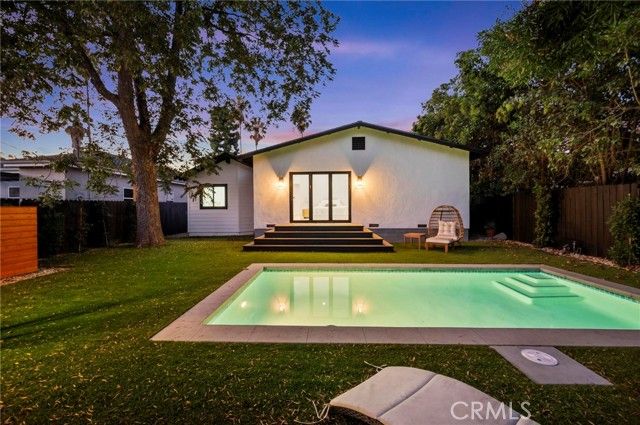 14328 Emelita Street, Sherman Oaks, CA 91401