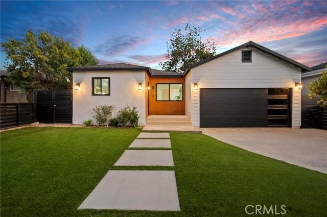 14328 Emelita Street, Sherman Oaks, CA 91401