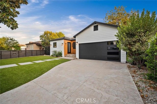 14328 Emelita Street, Sherman Oaks, CA 91401