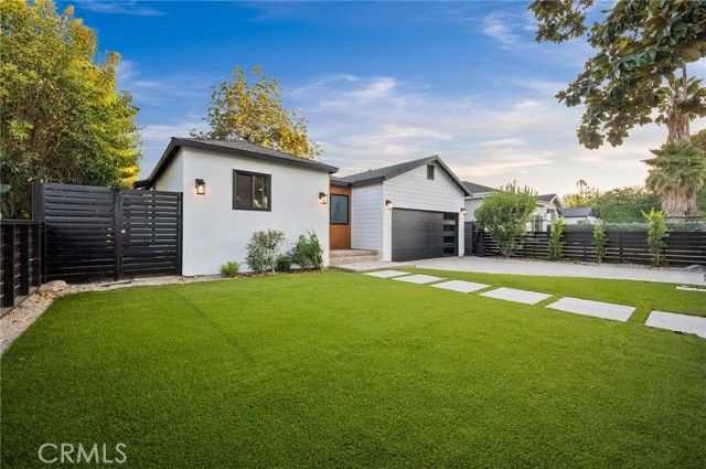 14328 Emelita Street, Sherman Oaks, CA 91401