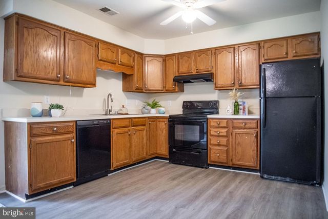 208 FARRELL LN, Fredericksburg, VA 22401