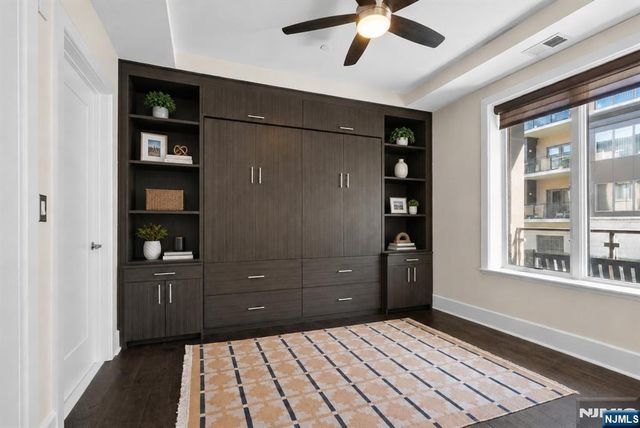250 Henley Place 210, Weehawken, NJ 07086
