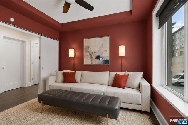 250 Henley Place 210, Weehawken, NJ 07086