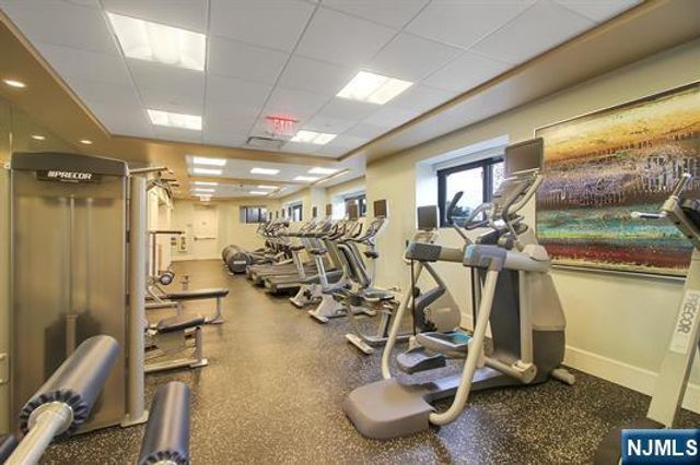 250 Henley Place 210, Weehawken, NJ 07086