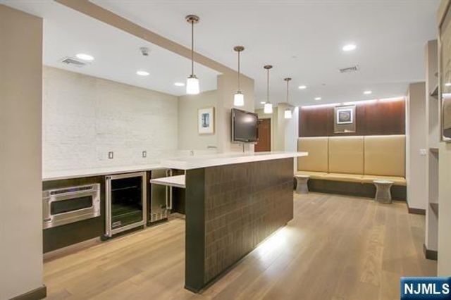 250 Henley Place 210, Weehawken, NJ 07086
