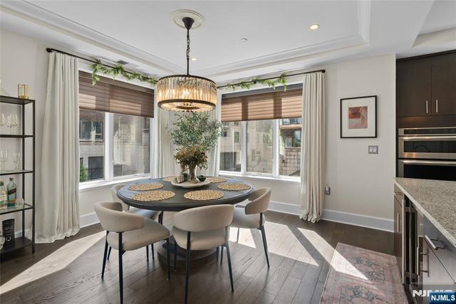 250 Henley Place 210, Weehawken, NJ 07086