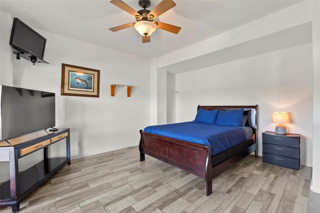 6510 Wig Street, San Leon, TX 77539