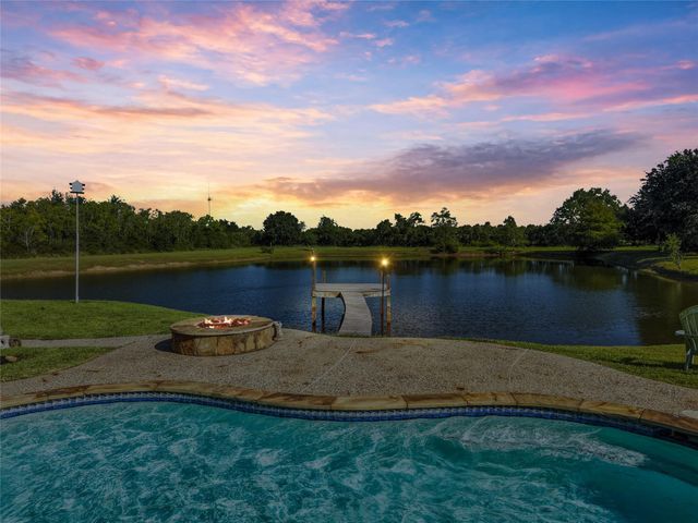 6510 Wig Street, San Leon, TX 77539