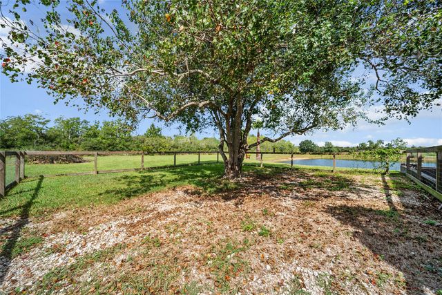 6510 Wig Street, San Leon, TX 77539