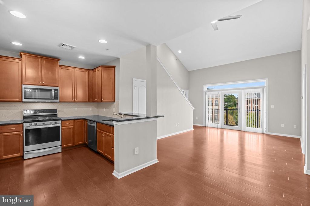 531 CARSON TER, Huntingdon Valley, PA 19006 — photo 4