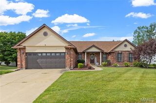 8 Boenker Court, St Charles, MO 63301