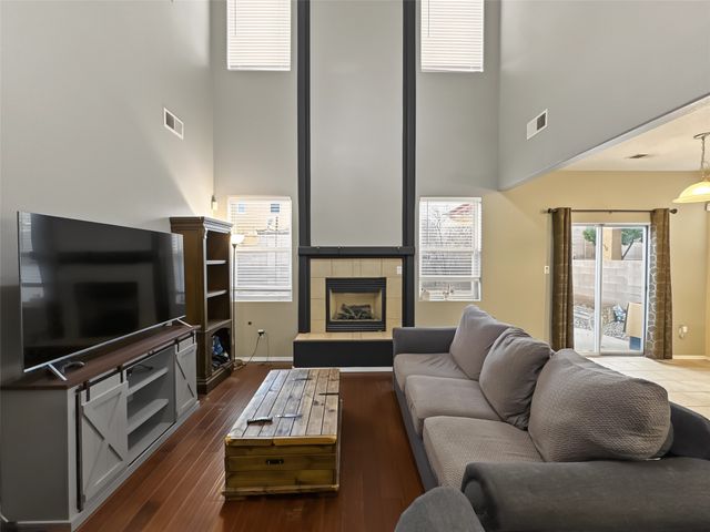 905 Molten, Albuquerque, NM 87120