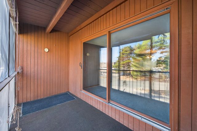 4710 58th Avenue N 202, Crystal, MN 55429