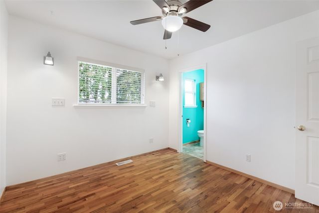 2002 Cascade Place W, University Place, WA 98466