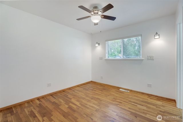 2002 Cascade Place W, University Place, WA 98466