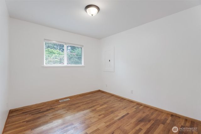 2002 Cascade Place W, University Place, WA 98466