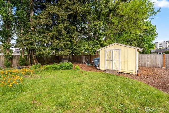 2002 Cascade Place W, University Place, WA 98466