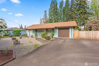 2002 Cascade Place W, University Place, WA 98466