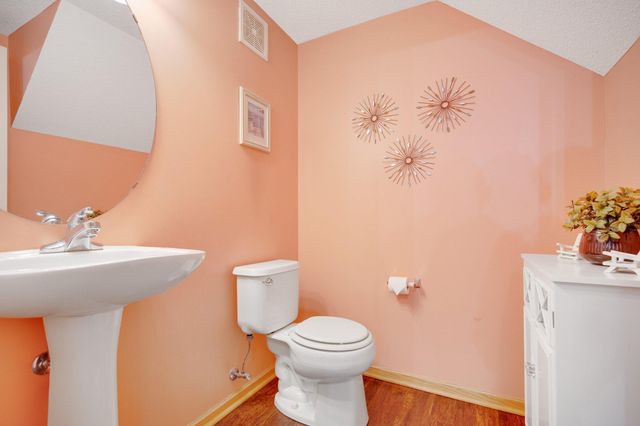 13050 Europa Trail Way N F, Hugo, MN 55038