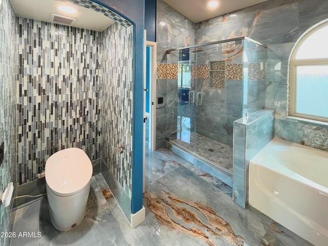 8709 E Gail Road, Scottsdale, AZ 85260