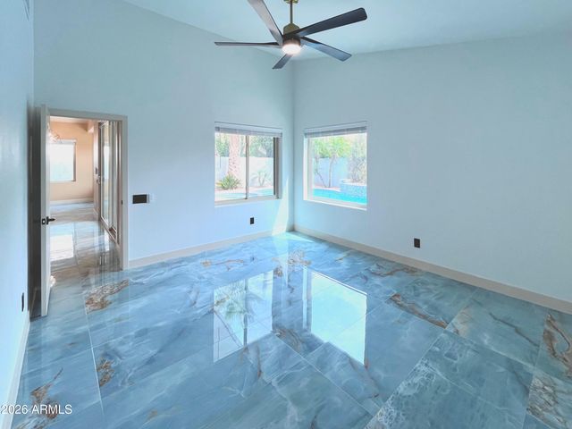 8709 E Gail Road, Scottsdale, AZ 85260