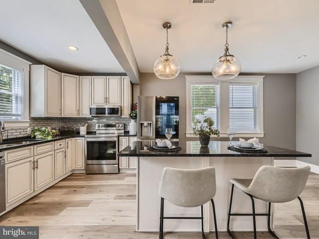 1826 FAIRVIEW AVE, Halethorpe, MD 21227