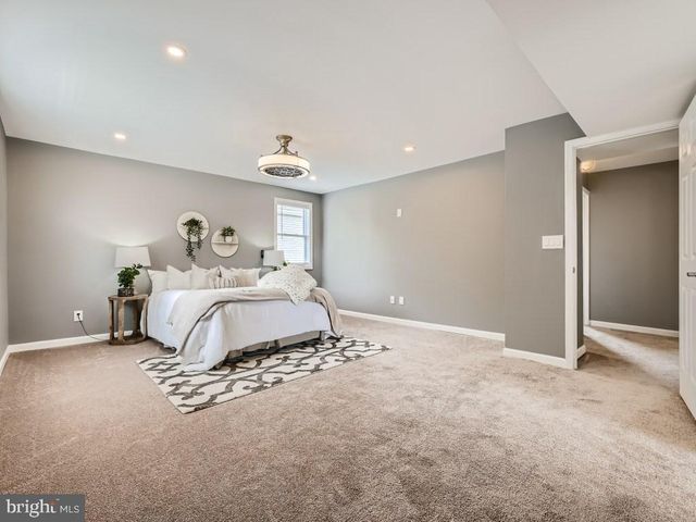 1826 FAIRVIEW AVE, Halethorpe, MD 21227