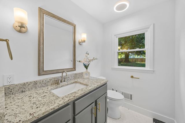 737 Lucerne Drive, Spartanburg, SC 29302