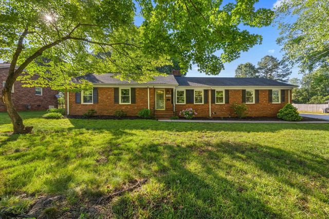 737 Lucerne Drive, Spartanburg, SC 29302