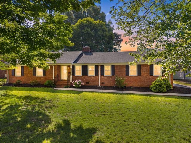 737 Lucerne Drive, Spartanburg, SC 29302