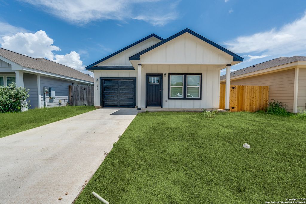 243 Mar Hill, Seguin, TX 78155