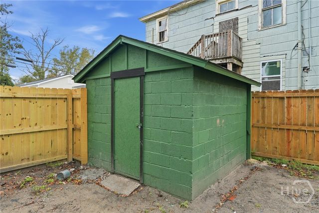 716 W 38th Street, Savannah, GA 31415
