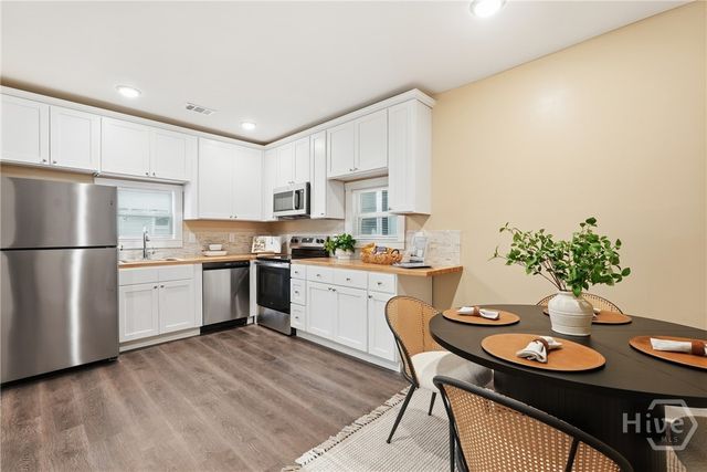 716 W 38th Street, Savannah, GA 31415