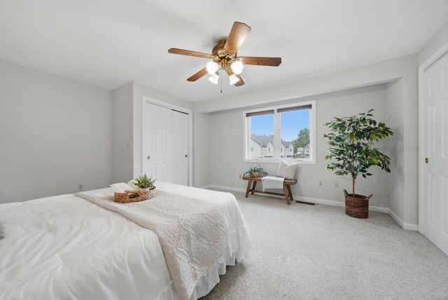 55 Littleton Rd 17B, Ayer, MA 01432