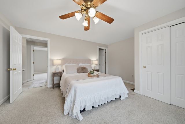 55 Littleton Rd 17B, Ayer, MA 01432