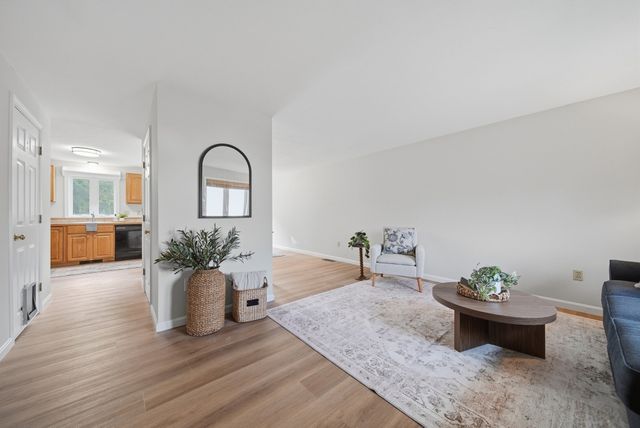 55 Littleton Rd 17B, Ayer, MA 01432