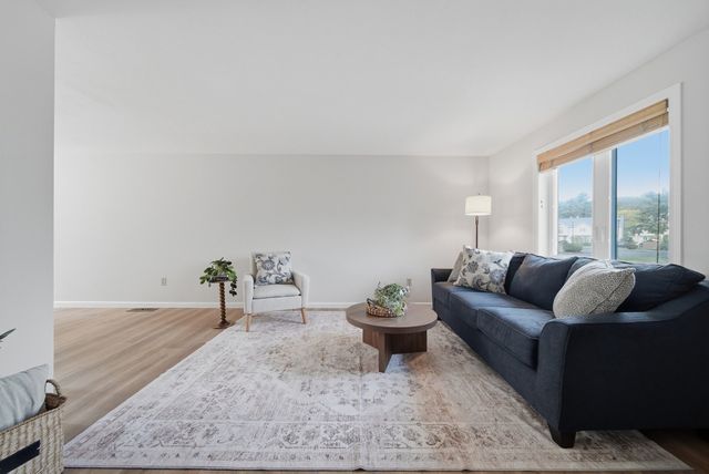 55 Littleton Rd 17B, Ayer, MA 01432