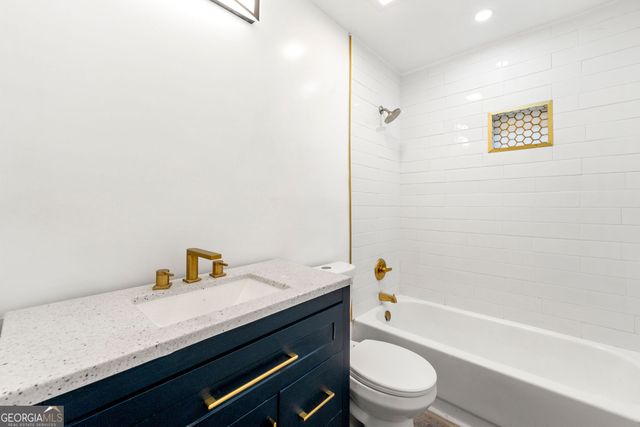 2290 Wilkins Cove, Decatur, GA 30035