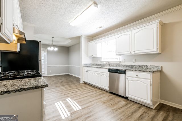 324 Jeremys Straight, Stockbridge, GA 30281