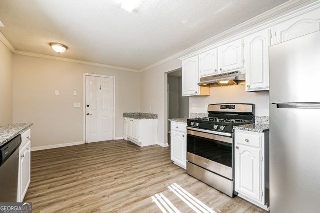 324 Jeremys Straight, Stockbridge, GA 30281