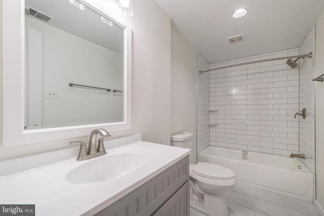 3883 ZELKOVA CT, Fairfax, VA 22033