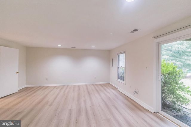 3883 ZELKOVA CT, Fairfax, VA 22033